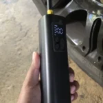 Mini Compressor de Ar Portátil Recarregável 12V com Display Digital, Lanterna LED, Auto Stop e Alta Pressão – Inflador Rápido para Pneus de Carro, Moto, Bike e Esportes photo review