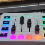 Mesa de Som USB com Phantom Power e Efeitos de Voz para Streaming, Podcast e Games | Leve Seu Áudio ao Nível Profissional! photo review