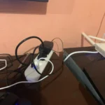 Extensão Elétrica 2 Metros com 3/4 Tomadas e 3 USB, Bivolt, Proteção Contra Surtos, Botão Liga/Desliga – Ideal para Casa, Escritório, Celulares e Eletrônicos com Carregamento Rápido Com Certificação Inmetro photo review