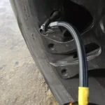 Mini Compressor de Ar Portátil Recarregável 12V com Display Digital, Lanterna LED, Auto Stop e Alta Pressão – Inflador Rápido para Pneus de Carro, Moto, Bike e Esportes photo review